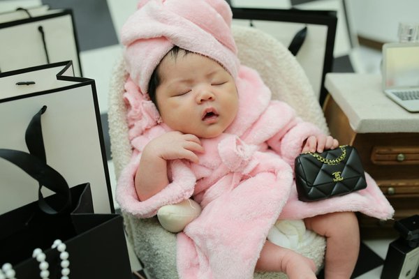 The Essential Guide to Selecting the Perfect Wool for Your Custom Knit Sweater in the UK: Unveil the Best Choices!