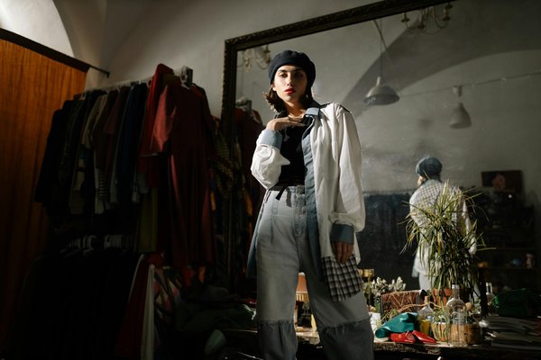 The Perfect Bag Selection: Effortlessly Transform Your Style from Day to Night in the UK